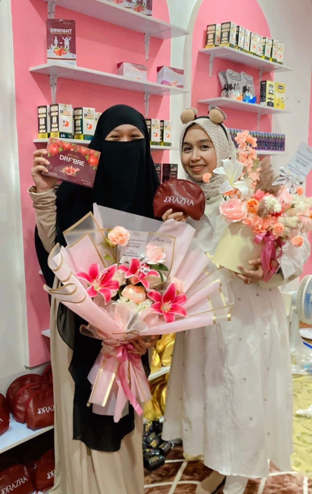 Pencapaian dan reward Fira Store